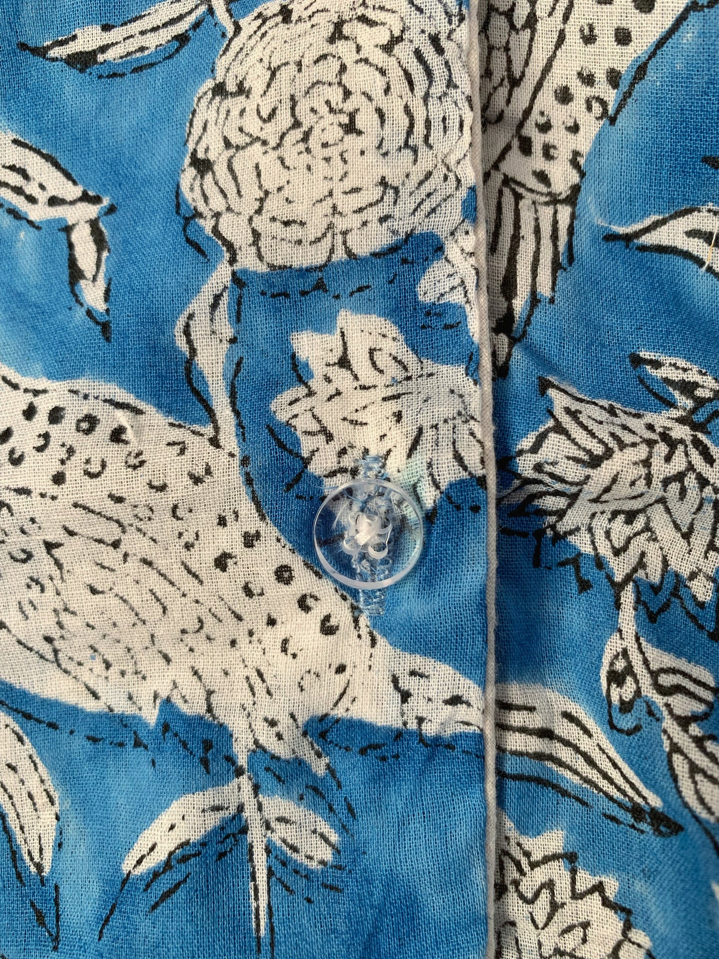 SET regalo · Pijama manga/pantalón corto & bolsa aseo a juego · Algodón puro estampado block print artesanal en India · Azul