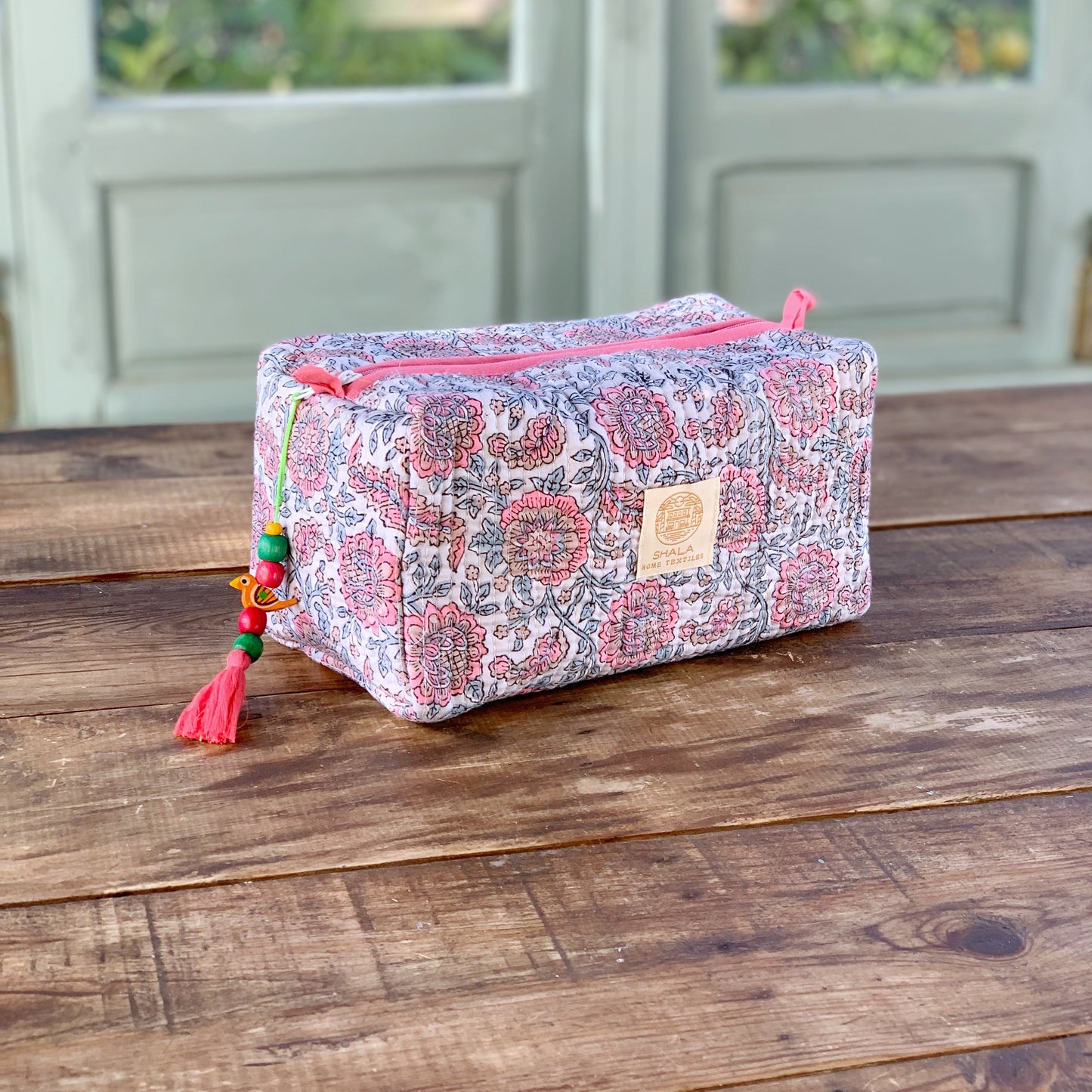 SET regalo · Bata kimono y bolsa de aseo juego · Algodón 100% puro estampado block print artesanal en India · Agua rosa